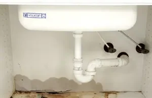 Claiming Compensation for Faulty Plumbing and Ongoing Water Leaks in Rental Homes