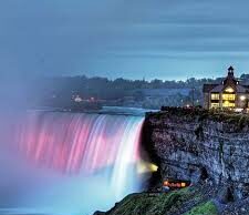 A Niagara Falls Evening Tour That Feels Worth Planning Ahead Niagara Falls evening tour