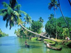 Romantic Kerala Tour Package: Houseboats, Hills & Hidden Beaches
